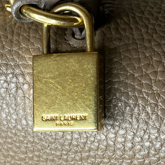 Saint Laurent tan bag like new - Picture 7 of 13